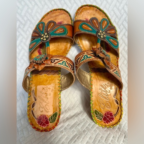 Elite by Corkys Jamaica Multi Floral Tooled Leather Wedge Sandals size 10 - Picture 2 of 7